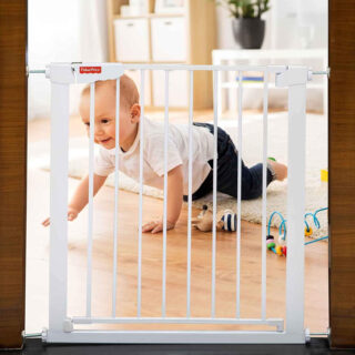 Fisher-Price Barricade Auto Close Baby Safety Gate (Gate 84~94 Cms.)